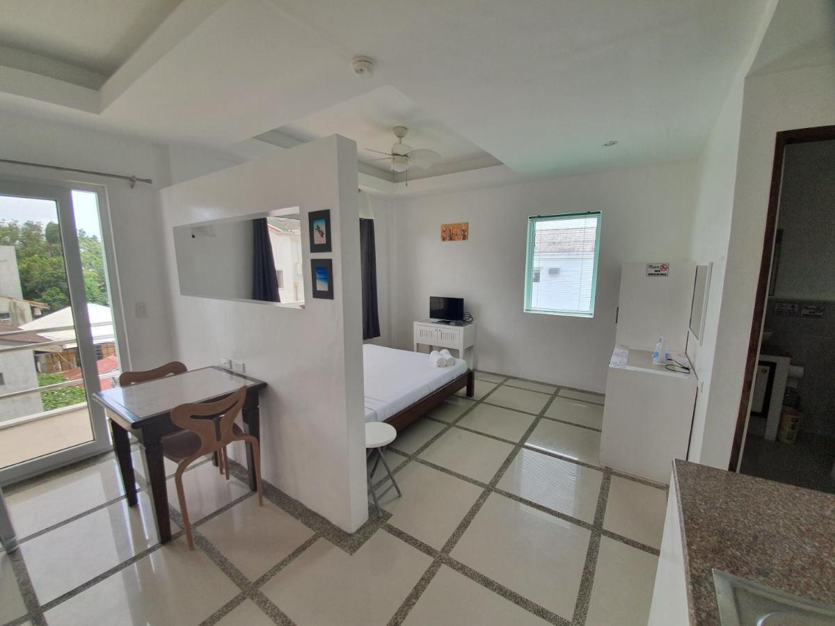 Balabag  Clubboracay Apartelle מראה חיצוני תמונה