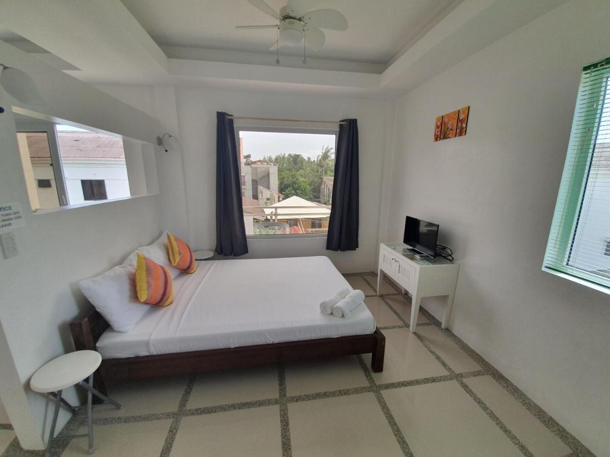 Balabag  Clubboracay Apartelle מראה חיצוני תמונה