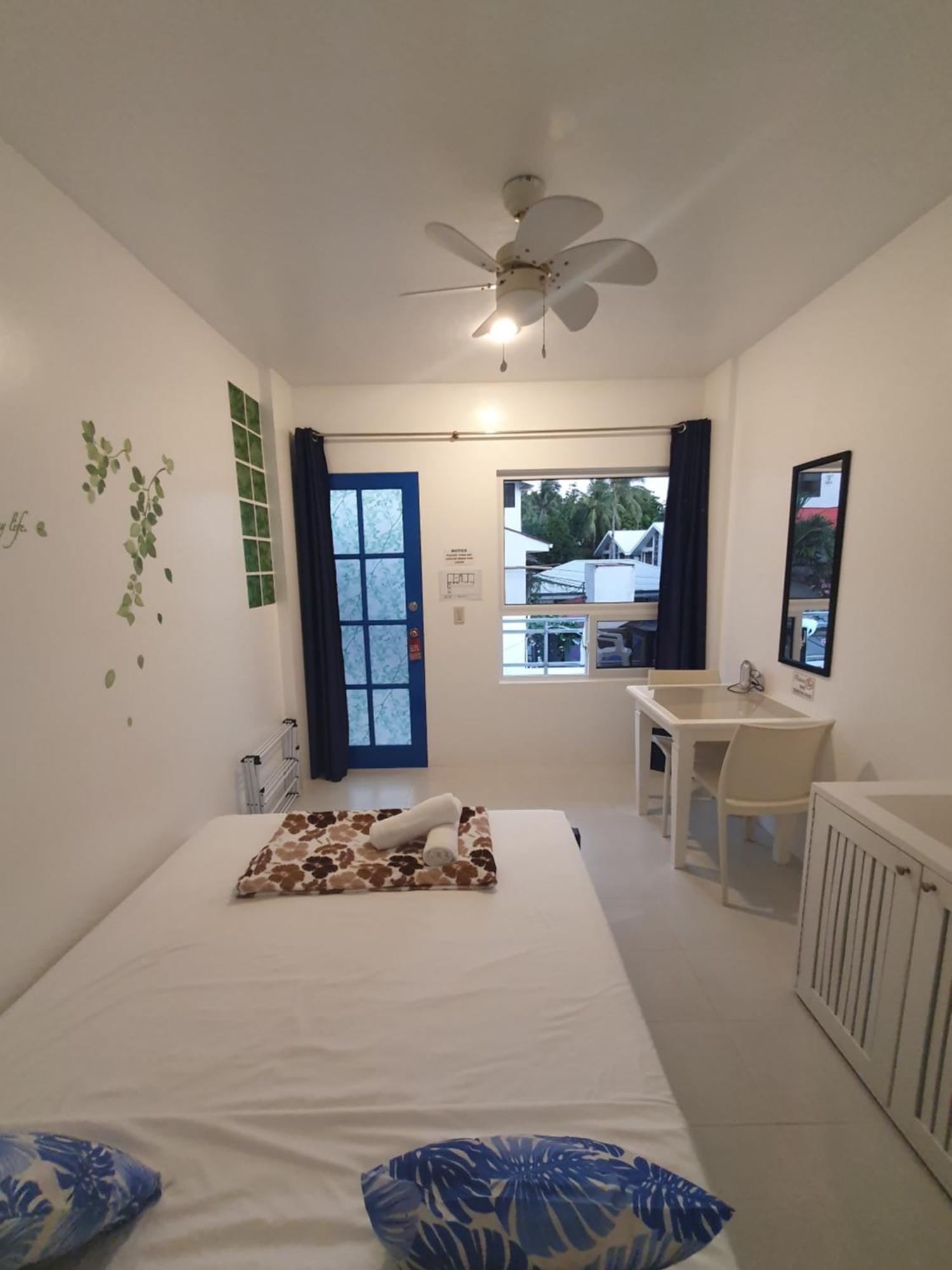 Balabag  Clubboracay Apartelle מראה חיצוני תמונה