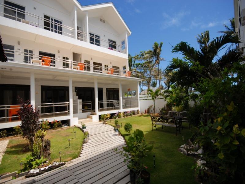 Balabag  Clubboracay Apartelle מראה חיצוני תמונה